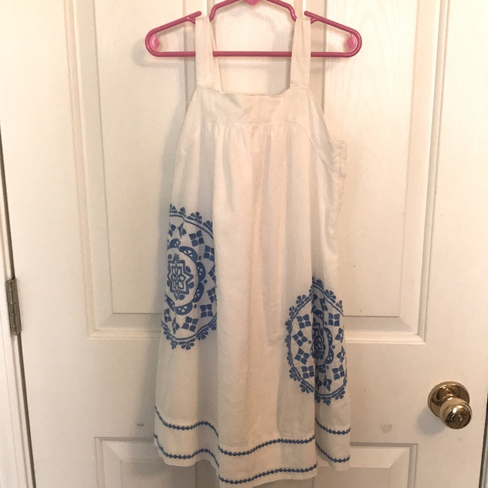 100% soft cotton white Gymboree dress with blue stitching